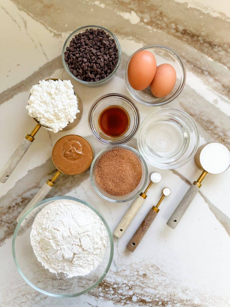 all the ingredients you need to make these muffins